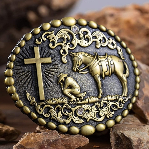 New Detailed Cowboy Kneeling At Cross With Horse Belt Buckle 3.5x2.5 approx. - Picture 1 of 1